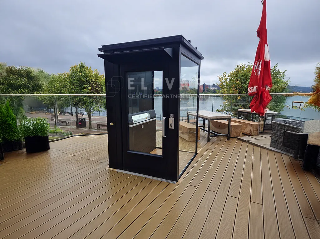 lift outdoor