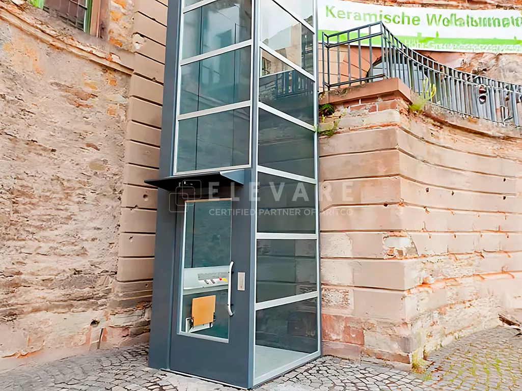 lift outdoor